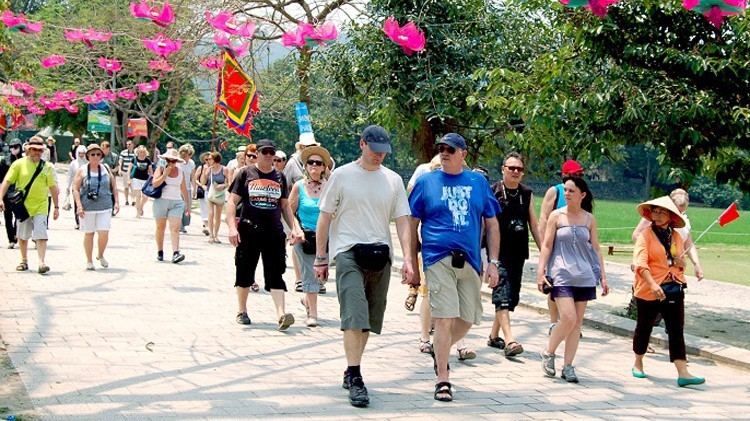 Khách quốc tế đến Việt Nam trong tháng 7 đã tăng 11% so với tháng trước. Ảnh minh hoạ.