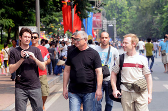 Khách quốc tế đến Việt Nam từ hầu hết các quốc gia và vùng lãnh thổ thời gian qua đều tăng so với cùng kỳ năm trước. 