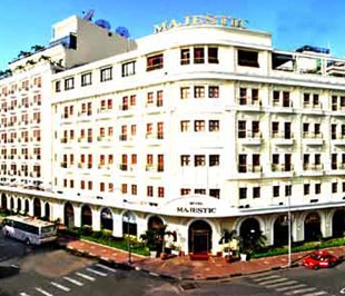 Một số khách sạn từ 4 sao trở lên được thí điểm phục vụ một số dịch vụ giải trí đến 2h sáng, thay vì chỉ đươc phục vụ đến 12h đêm như trước đây.