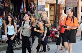 Khách quốc tế đến Việt Nam đã tăng 36,5% so với cùng kỳ năm trước.