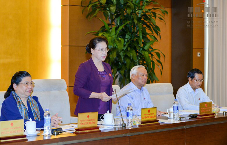 Chủ tịch Quốc hội Nguyễn Thị Kim Ngân phát &nbsp;biểu khai mạc phiên họp thứ 13 của Uỷ ban Thường vụ Quốc hội.