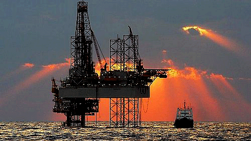 Khai thác dầu thô giảm 8 tháng đầu năm nay. 