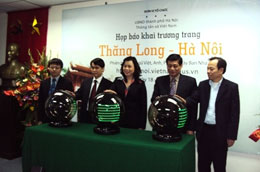 Nhấn nút khai trương trang thông tin điện tử về Thăng Long-Hà Nội. 