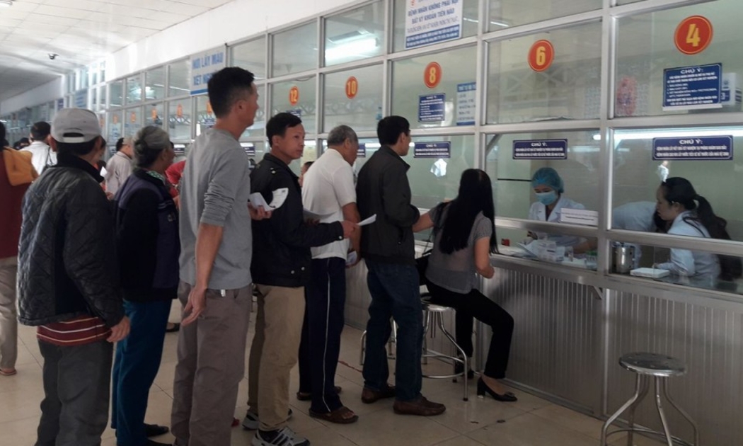 Chi phí khám chữa bệnh bảo hiểm y tế tăng cao ở nhiều địa phương. Ảnh minh họa.