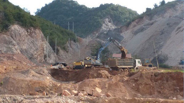 Việc ban hành nghị định hướng dẫn chậm đã tạo khoảng trống, dẫn đến việc thực hiện thu tiền cấp quyền khai thác khoáng sản và tài nguyên nước không tổ chức thực hiện được.