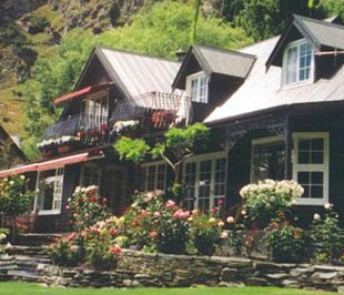 Cơ quan chức năng khó kiểm soát diễn biến nhanh chóng tại thị trường “ngầm".