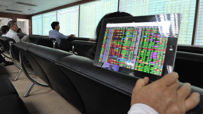 Các cổ phiếu lớn tăng giá quá tốt, dẫn đến hiện tượng đột biến ở chỉ số.