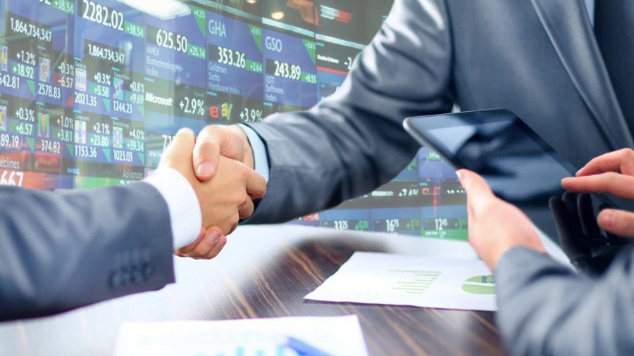 Điểm tích cực trong phiên hôm nay là khối ngoại vẫn tiếp tục mua ròng trên cả 3 sàn.