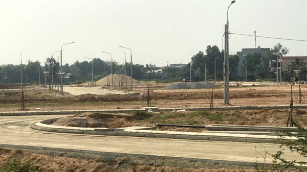 Trường hợp có sự khác nhau giữa Nghị quyết của Quốc hội và Luật Đất đai, Bộ Tài chính nghiên cứu, báo cáo Thủ tướng Chính phủ.