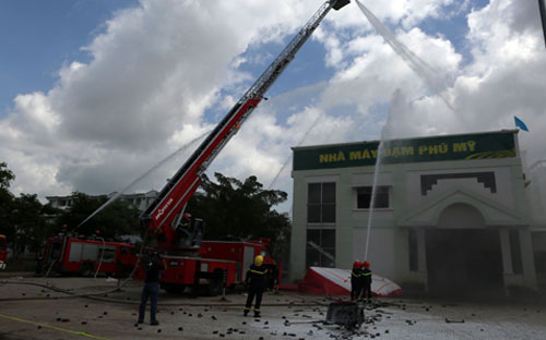 Cuộc diễn tập của Petro Vietnam có quy mô lớn với sự tham dự của hơn 2.000 người.<br>