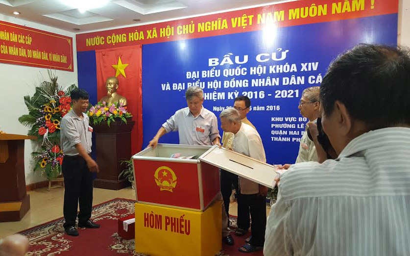 Lần bầu cử này, phóng viên được giám sát việc kiểm phiếu - Ảnh: ML.