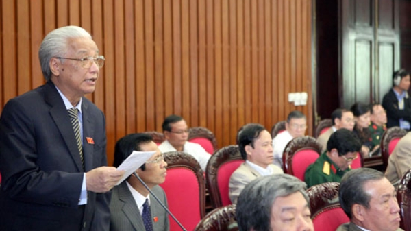 Quyết định kế hoạch kinh tế, xã hội và dự toán ngân sách 2011