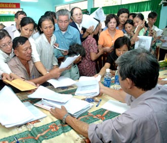 Đền bù giải phóng mặt bằng thường gây nhiều khiếu kiện.
