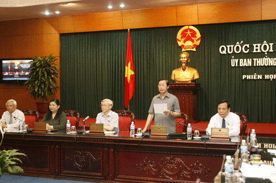 Ủy ban Thường vụ Quốc hội cho ý kiến về nhiều dự án luật tại phiên họp thứ 33.