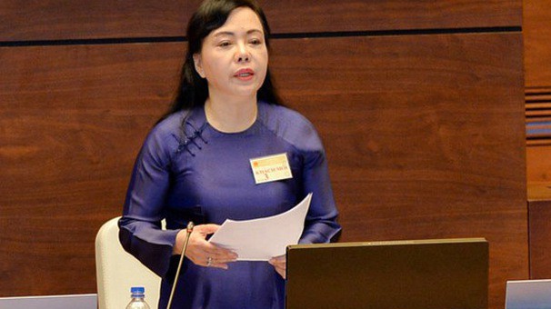 Bộ trưởng Bộ Y tế Nguyễn Thị Kim Tiến trong một phiên họp của Quốc hội.