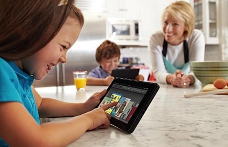 Máy tính bảng Kindle Fire của Amazon có giá chỉ bằng non nửa iPad của Apple.