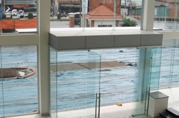 Doanh nghiệp sản xuất kính nổi trong nước yêu cầu áp thuế tự vệ.