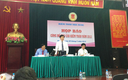 <span style="font-family: 'Times New Roman'; font-size: 15px;">Theo Kiểm toán Nhà nước, tổng nợ phải thu của 27 tập đoàn, tổng công ty đến 31/12/2011 lên tới 54.133 tỷ đồng</span>