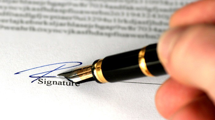 Thủ tướng yêu cầu Bộ Tư pháp tăng cường theo dõi, đôn đốc, kiểm tra việc soạn thảo, trình các văn bản; tập trung nguồn lực, ưu tiên thẩm định hồ sơ các văn bản quy định chi tiết thi hành luật, pháp lệnh.