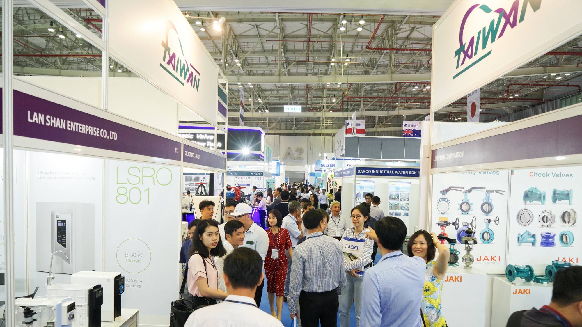 Thành công thể hiện ở những con số ấn tượng từ VietWater 2018 với 14,531 khách tham quan với nhiều đoàn khách đến từ các đơn vị cung ứng, nhà sản xuất, đơn vị thi công của ngành nước.