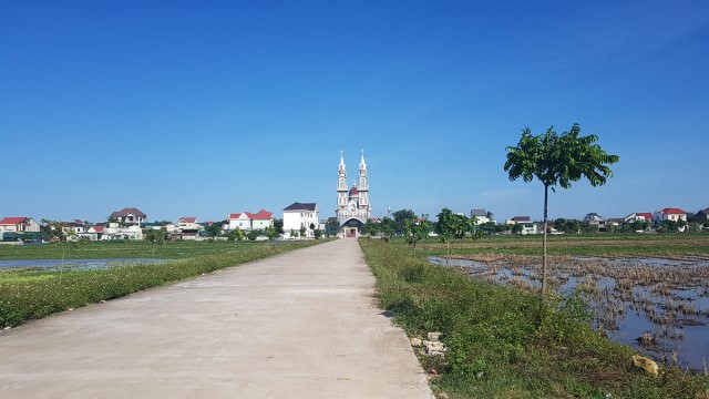 Một ngôi làng ở Nghệ An, nơi có một số gia đình trình báo có thân nhân mất tích ở Anh. 