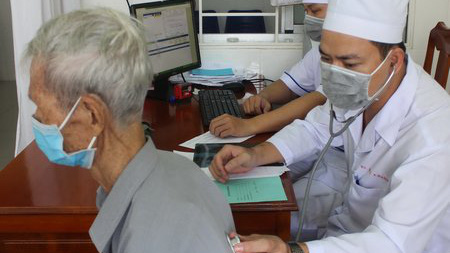 Uỷ ban có nhiệm vụ giúp Thủ tướng Chính phủ chỉ đạo, điều phối các bộ, cơ quan, địa phương trong việc giải quyết những vấn đề liên quan đến tăng cường công tác phòng, chống bệnh lao trên phạm vi toàn quốc