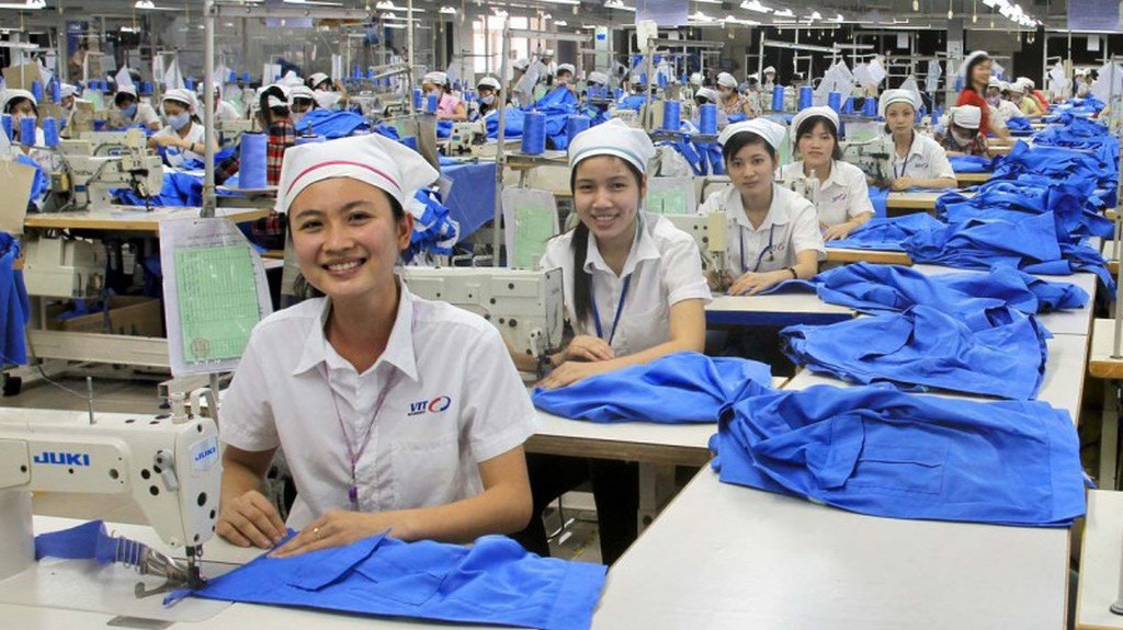 Dệt may là một trong những ngành dự kiến được mở rộng thời giờ làm thêm khi sửa đổi Bộ luật Lao động lần này. Ảnh minh họa. 
