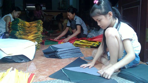 Lao động chưa thành niên hầu hết không có hợp đồng lao động nên rất khó quản lý. Ảnh minh họa.  