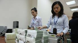 Nữ giới chiếm khoảng 60% lực lượng lao động đầu vào tại các ngân hàng ở Việt Nam.