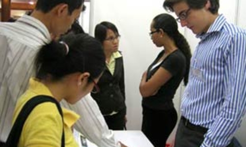 Sẽ trục xuất lao động nước ngoài không đủ điều kiện làm việc tại Việt Nam