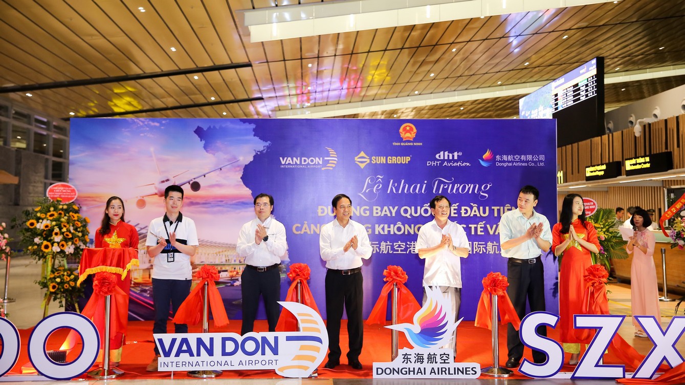 Ngay trong tháng 6/2019, Vân Đồn sẽ khai thác thêm các đường bay quốc tế mới như Vân Đồn - Đài Loan của Bamboo Airways, Vân Đồn - Incheon (Hàn Quốc) của Vietnam Airlines.