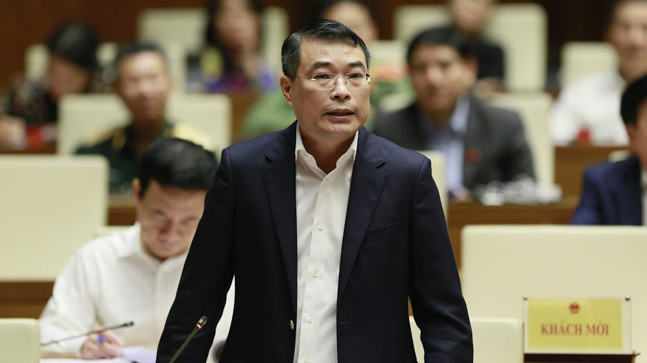 Thống đốc Ngân hàng Nhà nước Lê Minh Hưng tại phiên chất vấn kỳ họp thứ 8 Quốc hội khoá 14 - Ảnh: Quang Phúc