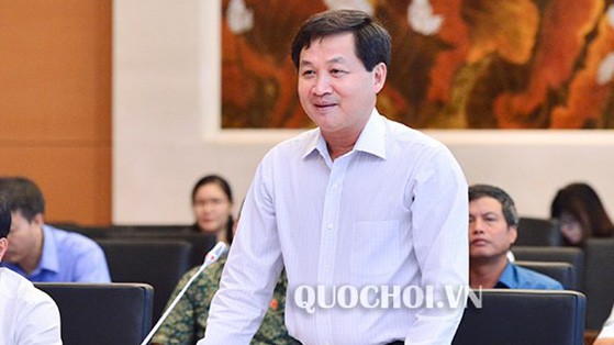 Tổng thanh tra Chính phủ Lê Minh Khái trình bày báo cáo.