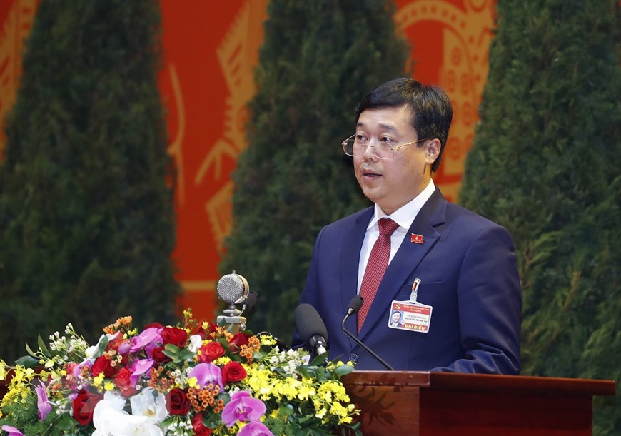 Đồng chí Lê Quốc Phong, Ủy viên dự khuyết Trung ương Đảng, Bí thư Tỉnh ủy Đồng Tháp tham luận về vấn đề 