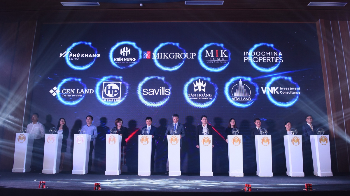 9 đối tác phân phối The Matrix One đã tăng tốc ngay từ vạch xuất phát.