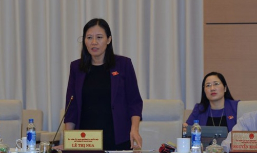 Giữ quan điểm bỏ tội danh cung cấp dịch vụ trái phép trên mạng