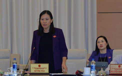 Chủ nhiệm Uỷ ban Tư pháp Lê Thị Nga&nbsp;<span style="font-family: 'Times New Roman'; font-size: 15px;">cho biết, khi thảo luận tại kỳ họp thứ hai của Quốc hội, nhiều ý kiến đại biểu tán thành việc bỏ điều 292 Bộ luật Hình sự.</span>