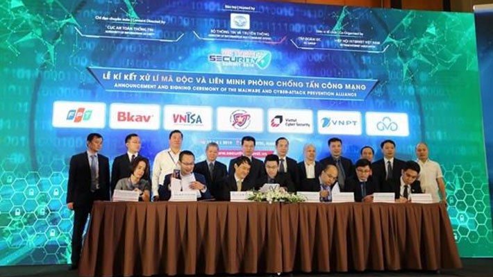 Lễ ký kết thành lập Liên minh minh “Xử lý mã độc và phòng, chống tấn công mạng”.