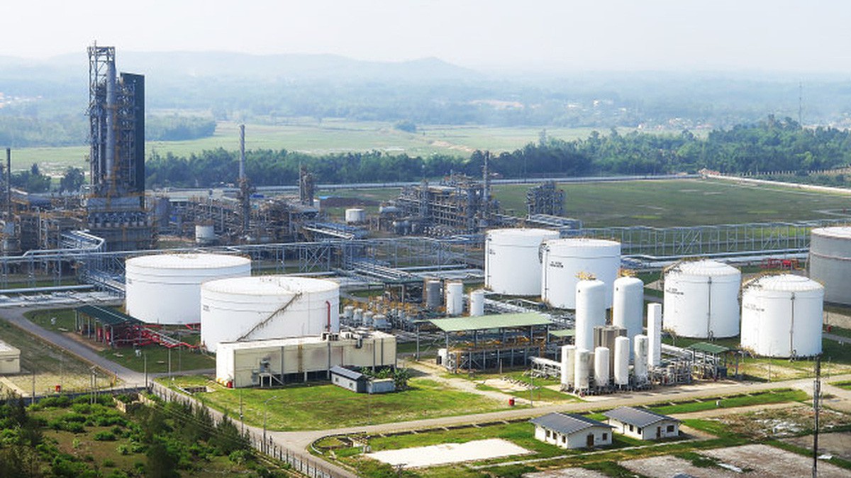 Công ty Cổ phần Lọc Hóa dầu Bình Sơn là đơn vị quản lý, vận hành nhà máy Lọc dầu Dung Quất.