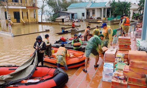 Tạm cấp 500 tỷ đồng hỗ trợ khẩn cấp 5 tỉnh miền Trung