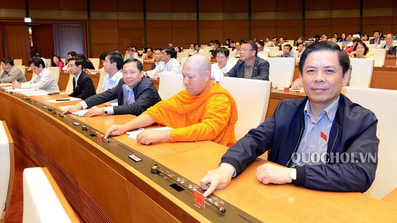 Chiều 19/11 các vị đai biểu Quốc hội đã bấm nút thông qua 5 luật, trong đó có Luật Chăn nuôi 