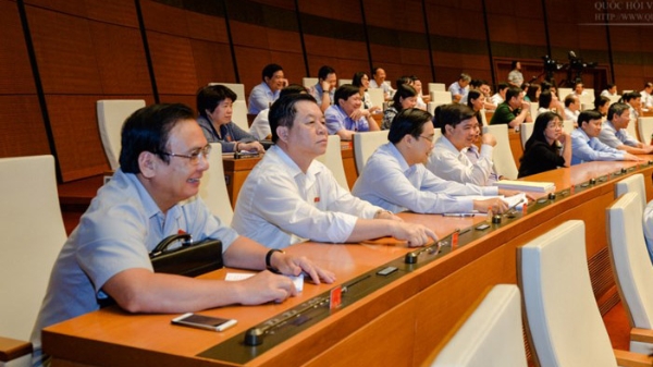 Phải cấm mang vũ khí đến công sở, bệnh viện