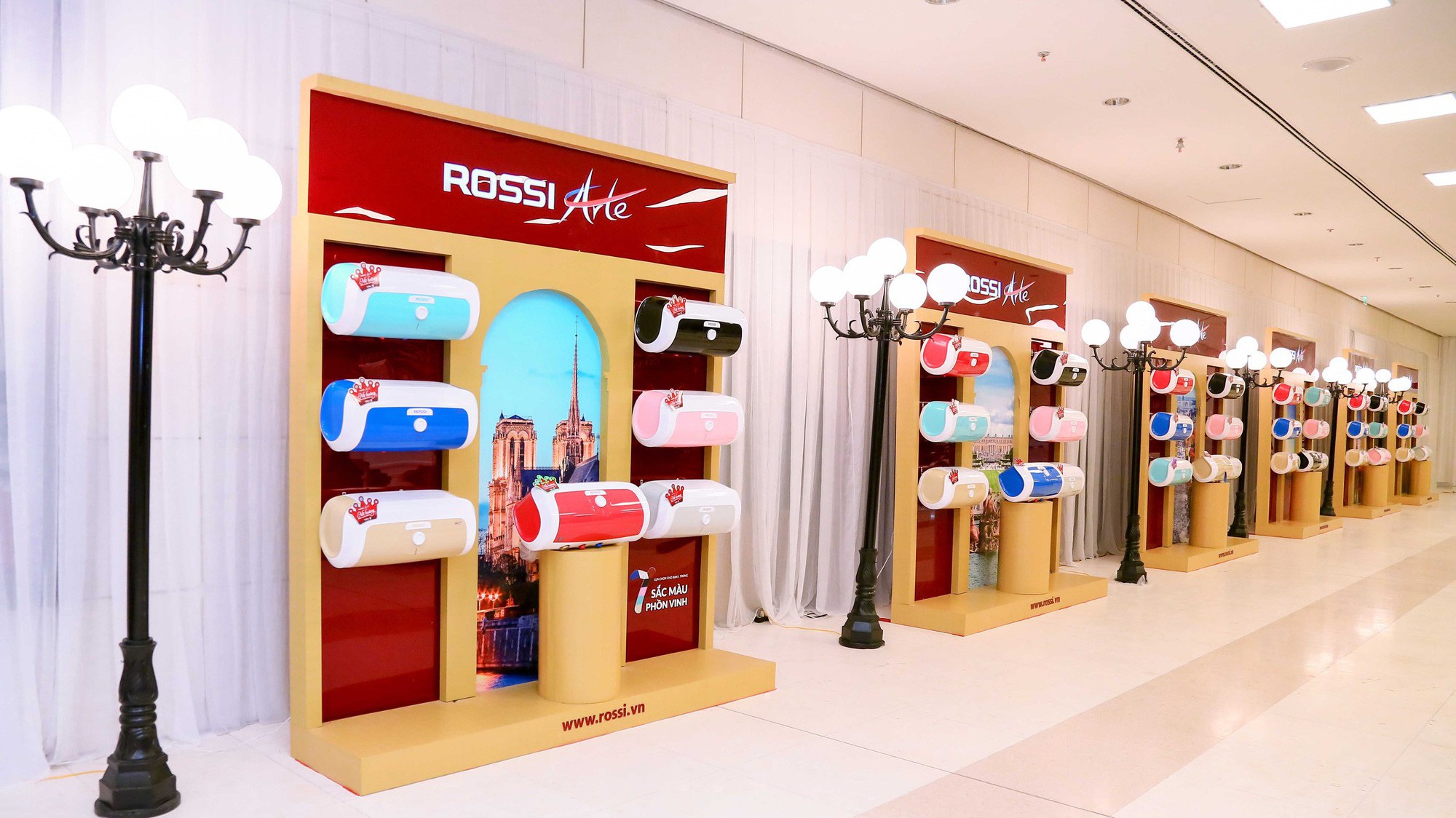 Sự kiện vinh danh Nữ hoàng Bình nước nóng là một trong nhiều hoạt động hưởng ứng Năm kỷ niệm thứ 25 thành lập Tập đoàn Tân Á Đại Thành (1993-2018).