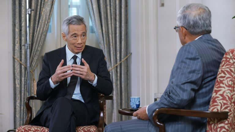 Thủ tướng Singapore Lý Hiển Long phát biểu tại Hội nghị Thượng đỉnh Lãnh đạo doanh nghiệp APEC được tổ chức trực tuyến - Ảnh: Reuters