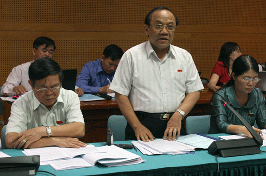 Giải pháp nào cho những “yếu kém bền vững”?