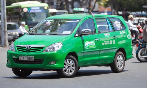Sau Vinasun, đến lượt Mai Linh than khó vì Uber và Grab