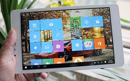 Masstel Tab W80, dòng máy tính bảng thương hiệu Việt đầu tiên chạy hệ điều hành Winsdows 10 trên thị trường - Ảnh: Phan Minh.