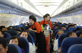 Hiện Jetstar Pacific đang khai thác khoảng 40 chuyến/ngày, với đội máy bay phản lực tầm trung 7 chiếc gồm Airbus A320 và Boeing 737- 400. 