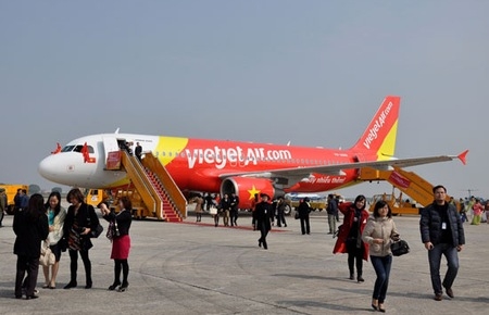 Gia nhập thị trường từ tháng 11/2011, trong mấy tháng qua, hãng hàng không tư nhân VietJetAir đã liên tục thực hiện các chương trình khuyến mại, kích cầu để thu hút khách hàng.