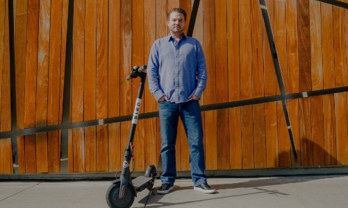 Cựu nhân viên Uber lập startup chia sẻ scooter điện trị giá tỷ USD